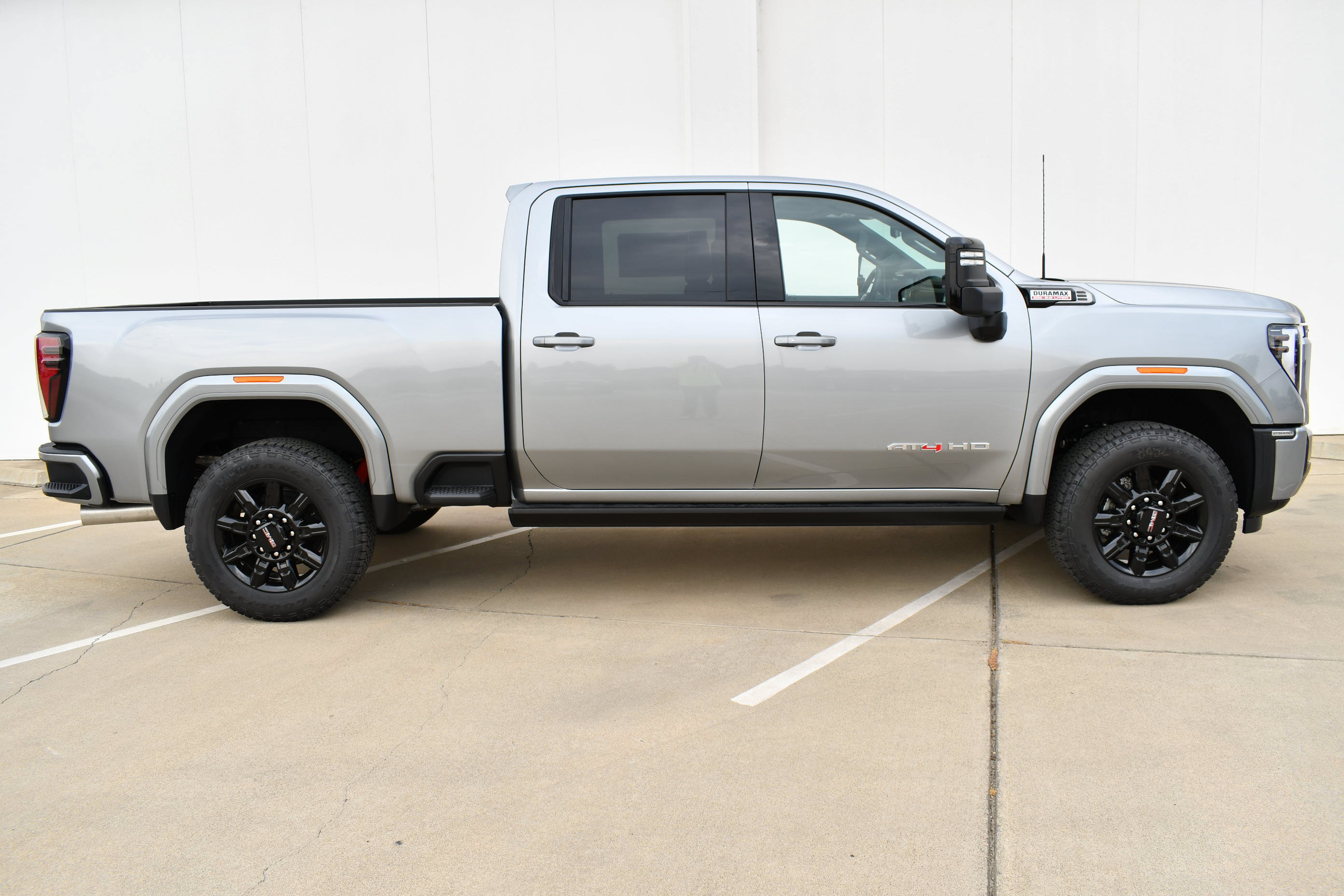 New 2026 GMC Sierra 2500 AT4 w/ AT4 Premium Plus Package AWD/4WD image 26