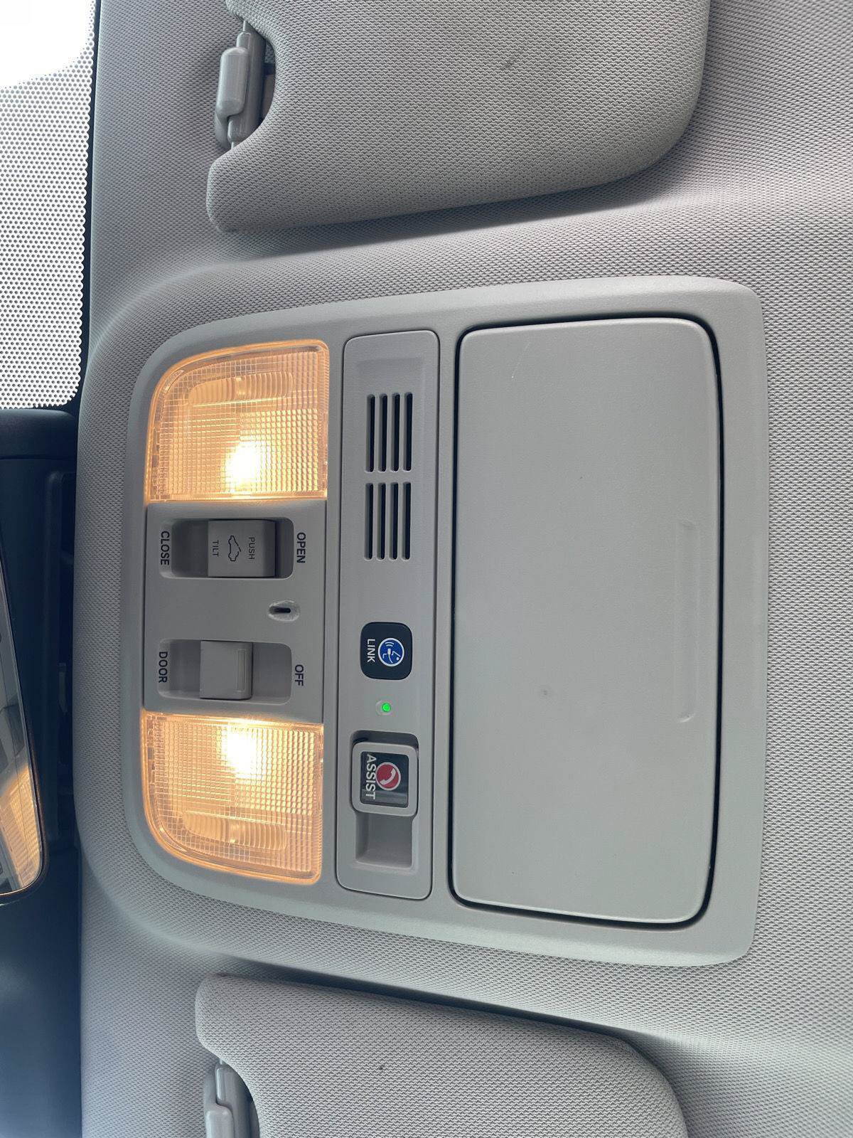 Used 2018 Honda Accord Touring image 27