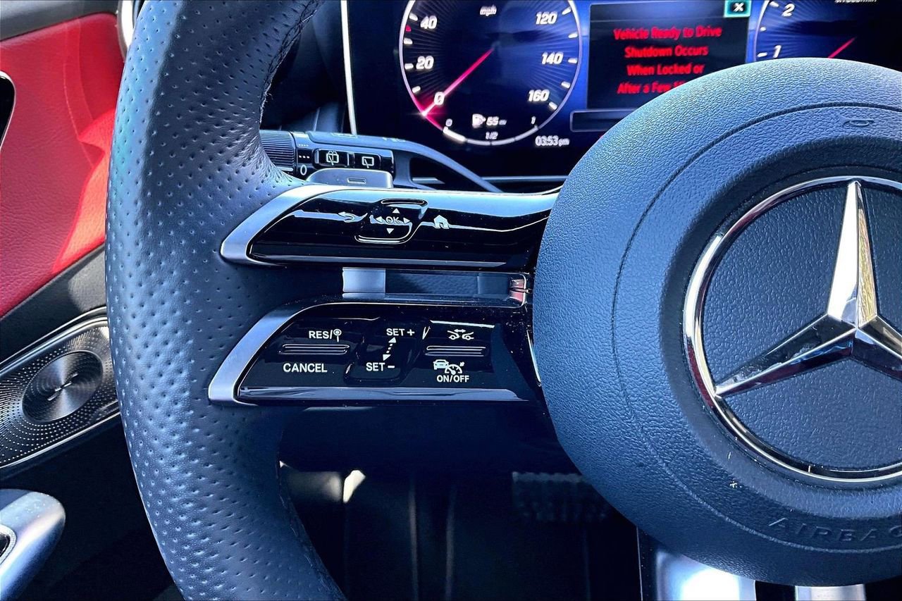 Used 2023 Mercedes-Benz GLC 300 image 29