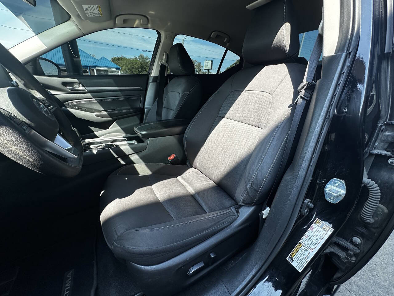 Used 2021 Nissan Altima 2.5 SV image 10