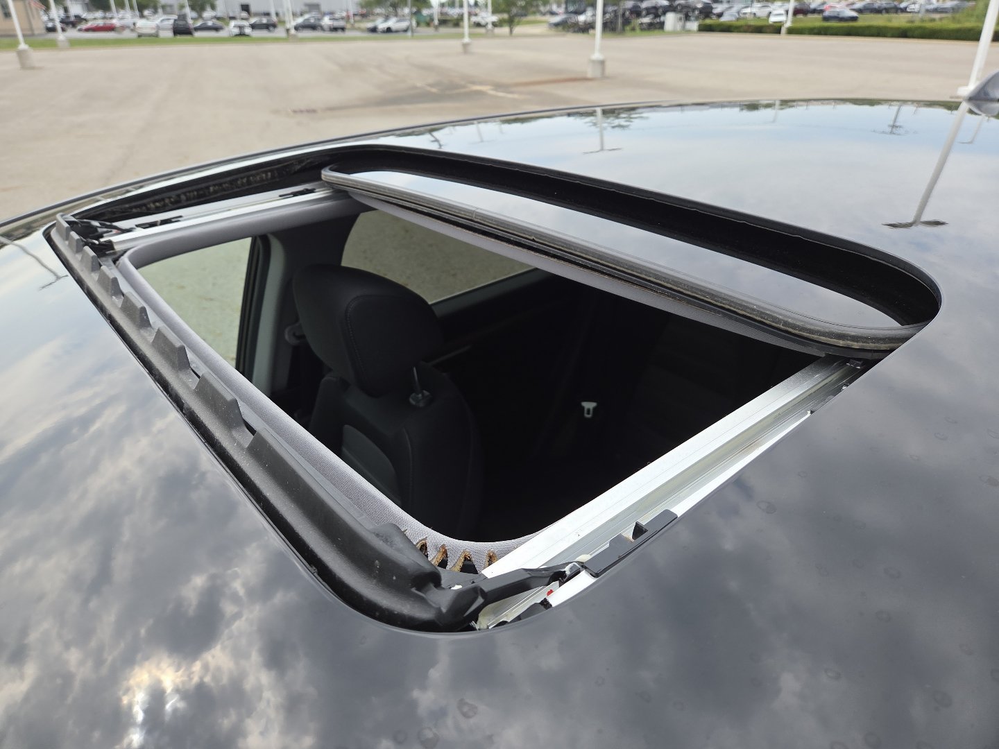 Used 2021 Honda CR-V EX image 3