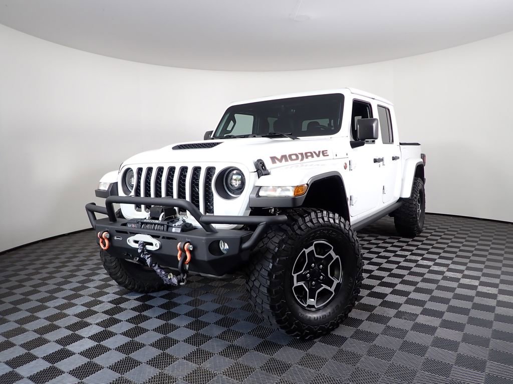 Used 2020 Jeep Gladiator Mojave w/ Dual Top Group AWD/4WD image 2