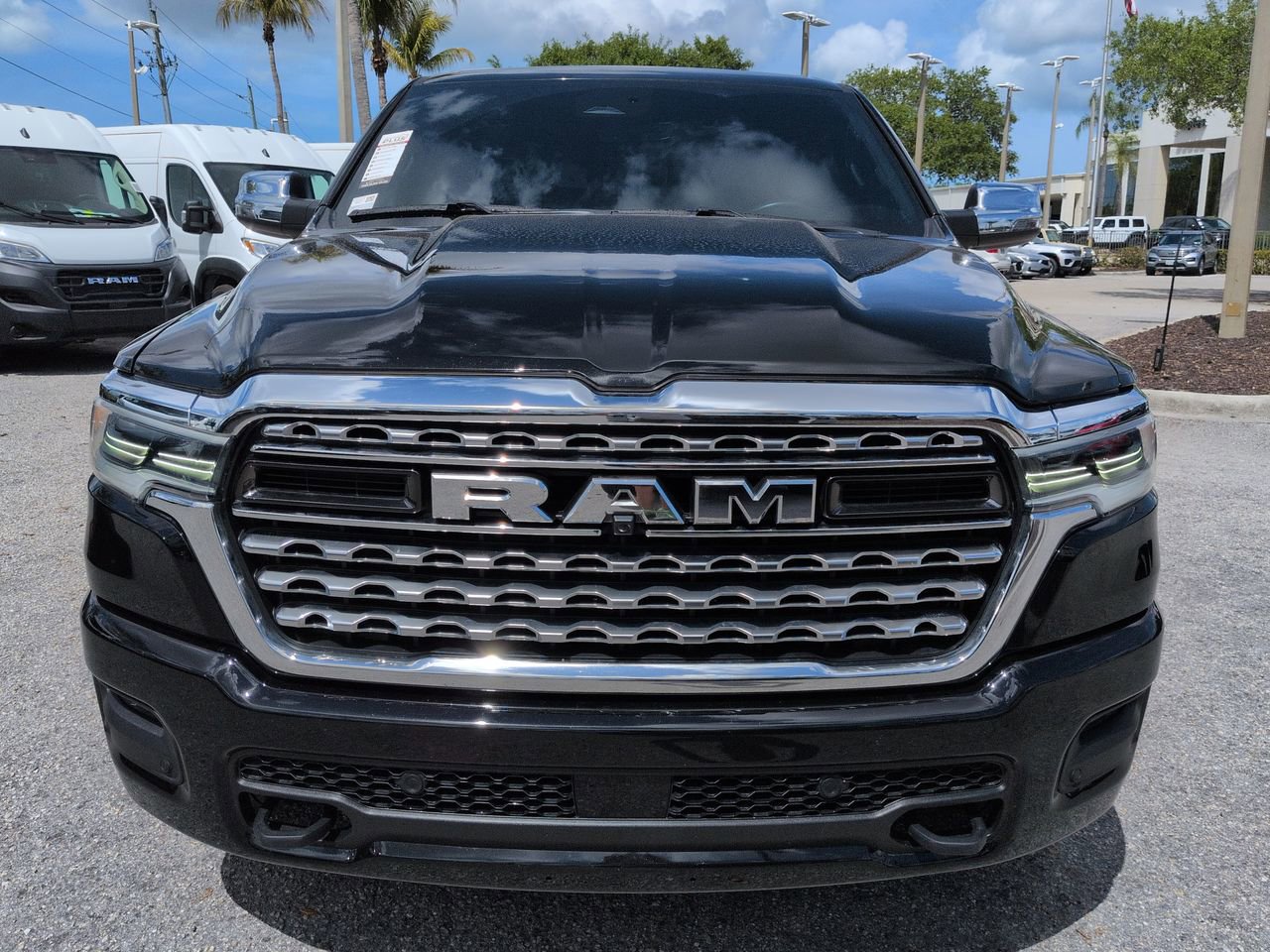 Used 2025 RAM 1500 Limited w/ Body Color Bumper Group AWD/4WD image 3