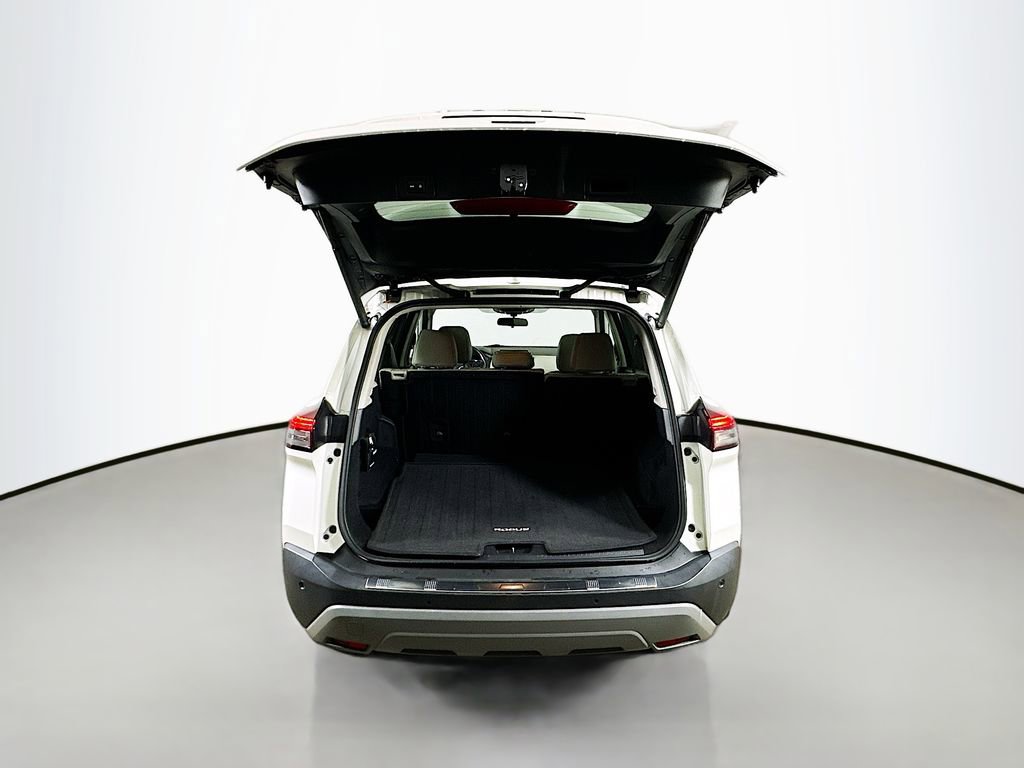 Used 2022 Nissan Rogue SV w/ SV Premium Package image 29