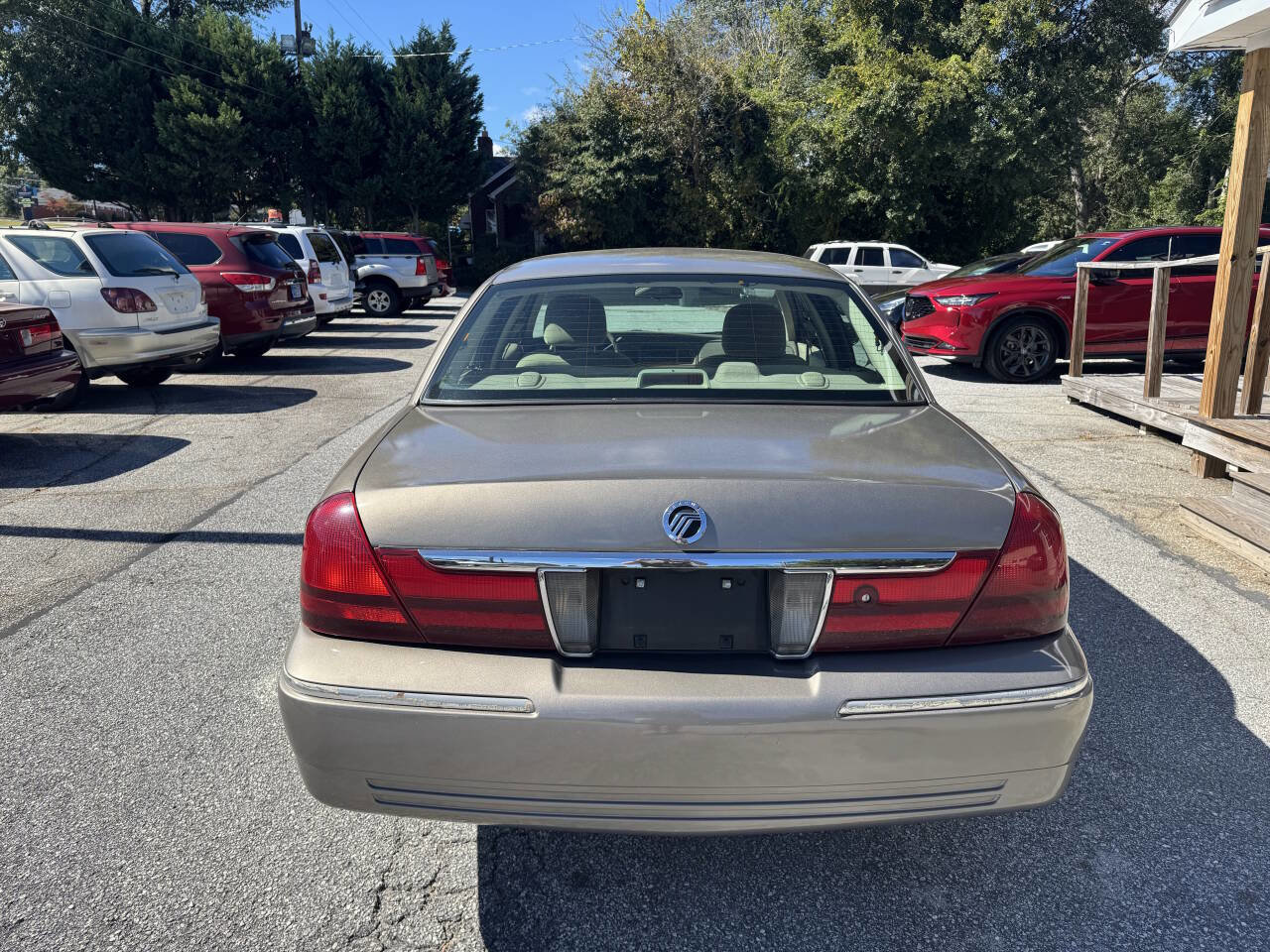 Used 2004 Mercury Grand Marquis GS image 4