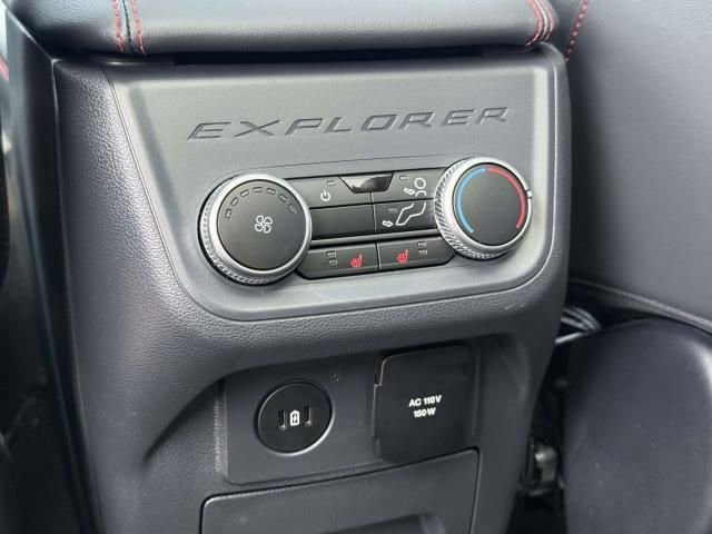 Used 2025 Ford Explorer ST AWD/4WD image 15