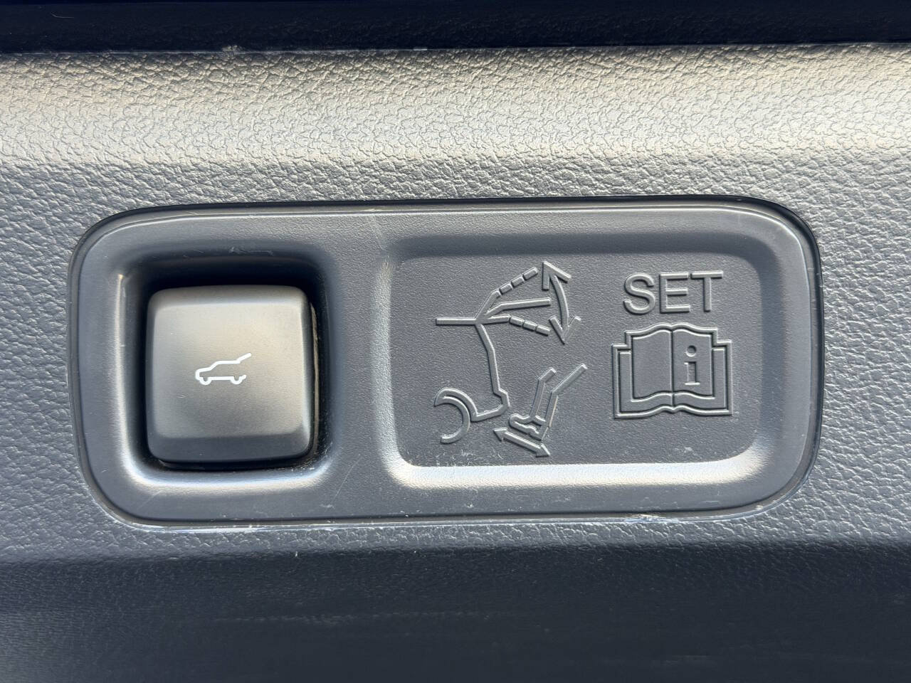 Used 2022 Lincoln Navigator Reserve AWD/4WD image 37