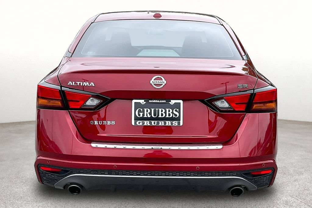 Used 2021 Nissan Altima 2.5 SR w/ SR Premium Package FWD image 5