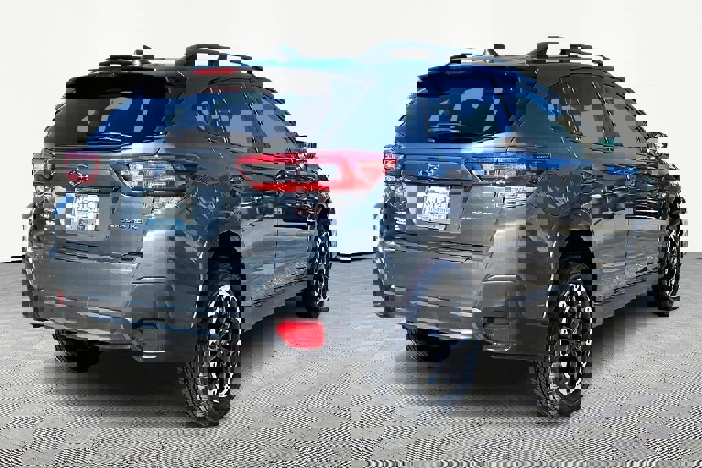 Used 2023 Subaru Crosstrek 2.0i Premium image 2