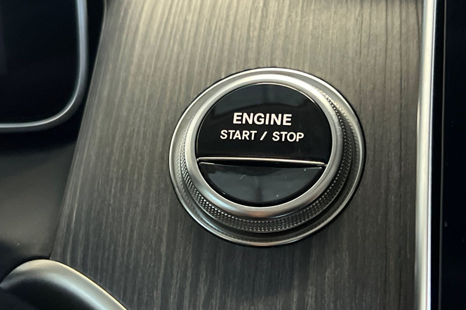 Certified 2025 Mercedes-Benz GLC 350e 4MATIC image 34