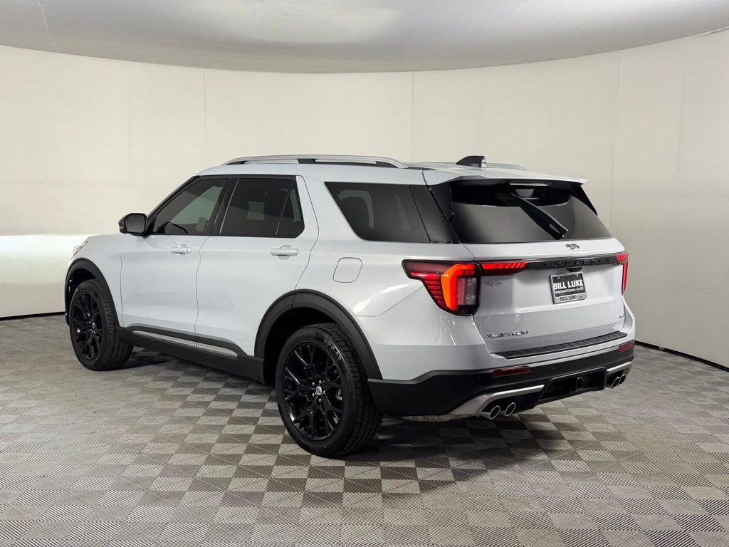 Used 2025 Ford Explorer Platinum w/ Ultimate Package AWD/4WD image 7