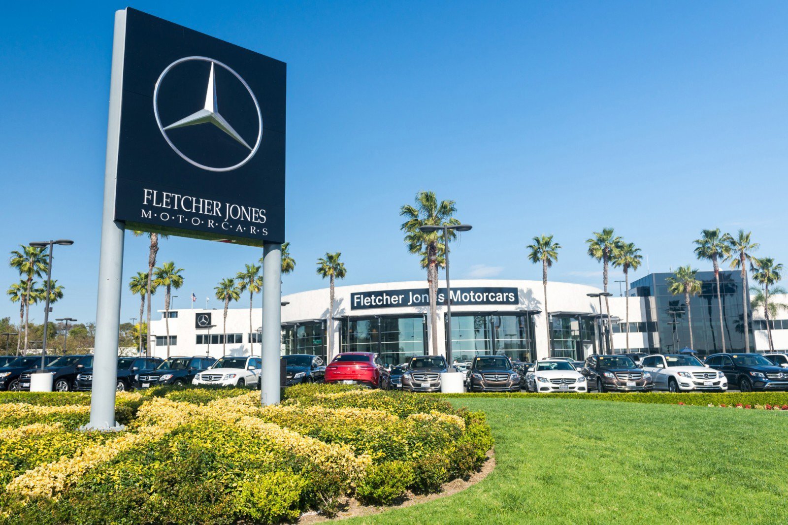 New 2026 Mercedes-Benz GLS 580 4MATIC image 14