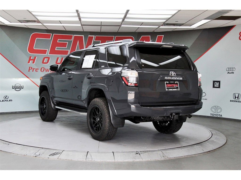 Used 2024 Toyota 4Runner SR5 Premium image 4