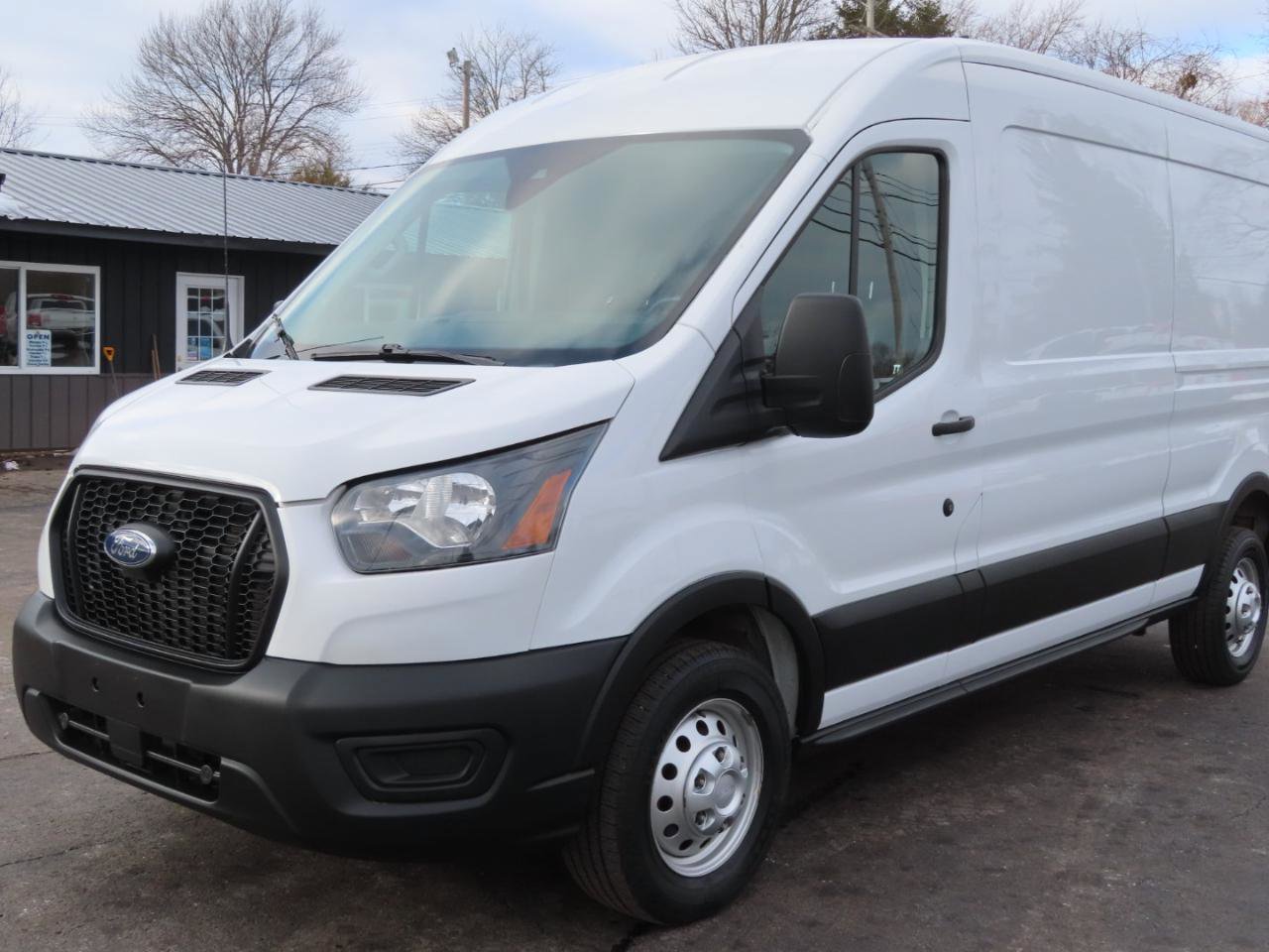 Used 2024 Ford Transit 250 148 Medium Roof Extended AWD image 10
