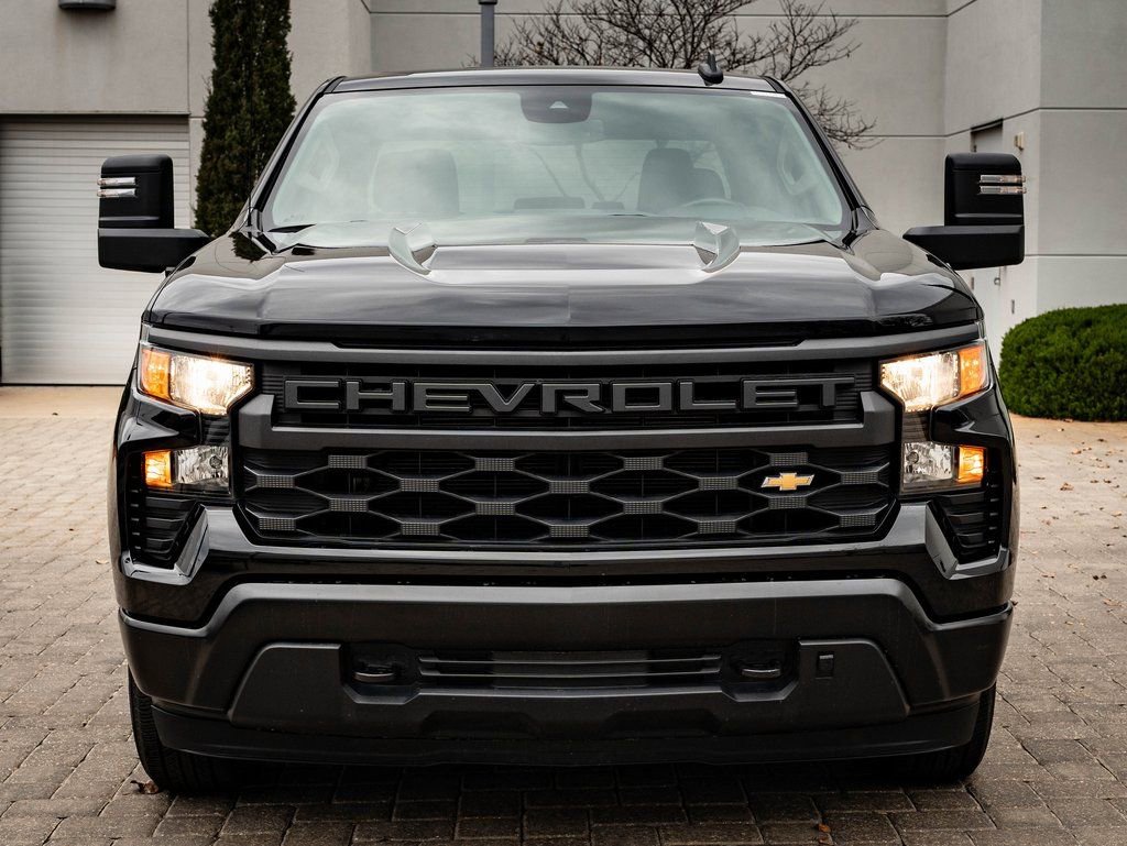 Used 2024 Chevrolet Silverado 1500 W/T w/ WT Value Package AWD/4WD image 2