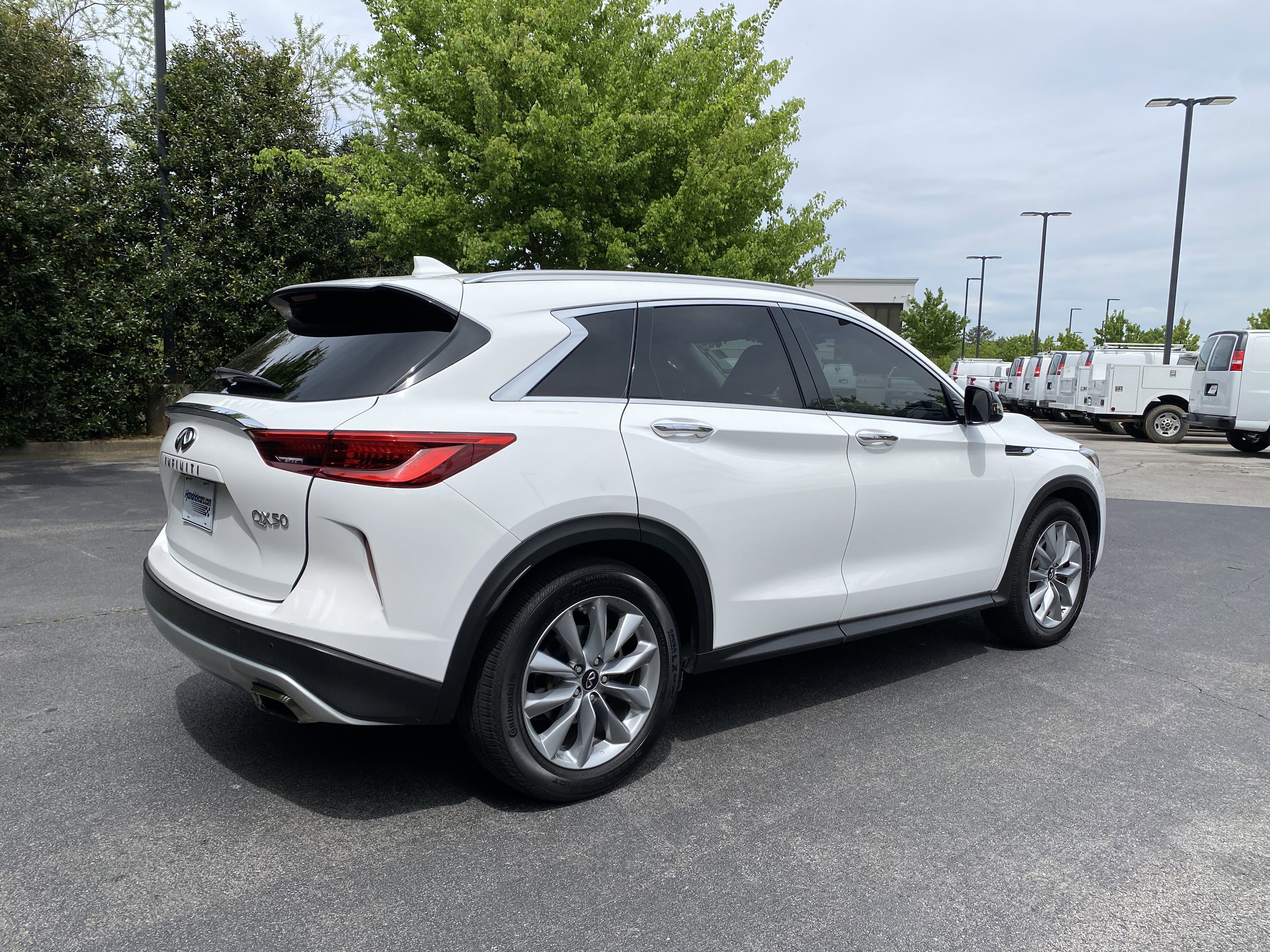 Used 2021 INFINITI QX50 Luxe image 9
