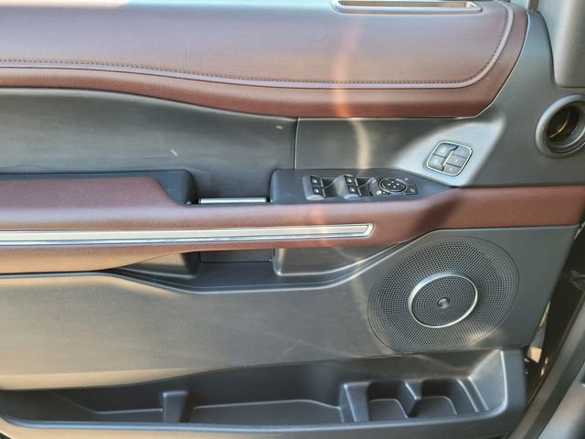 Used 2024 Ford Expedition Max Limited image 26
