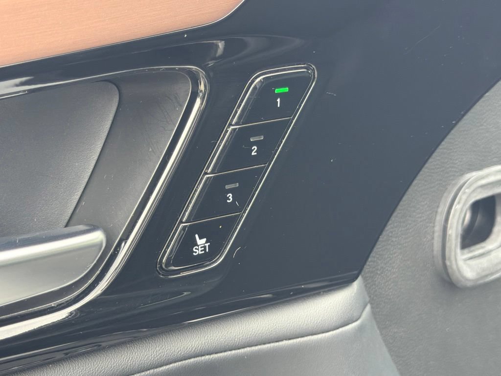Used 2022 Acura MDX w/ Technology Package FWD image 21