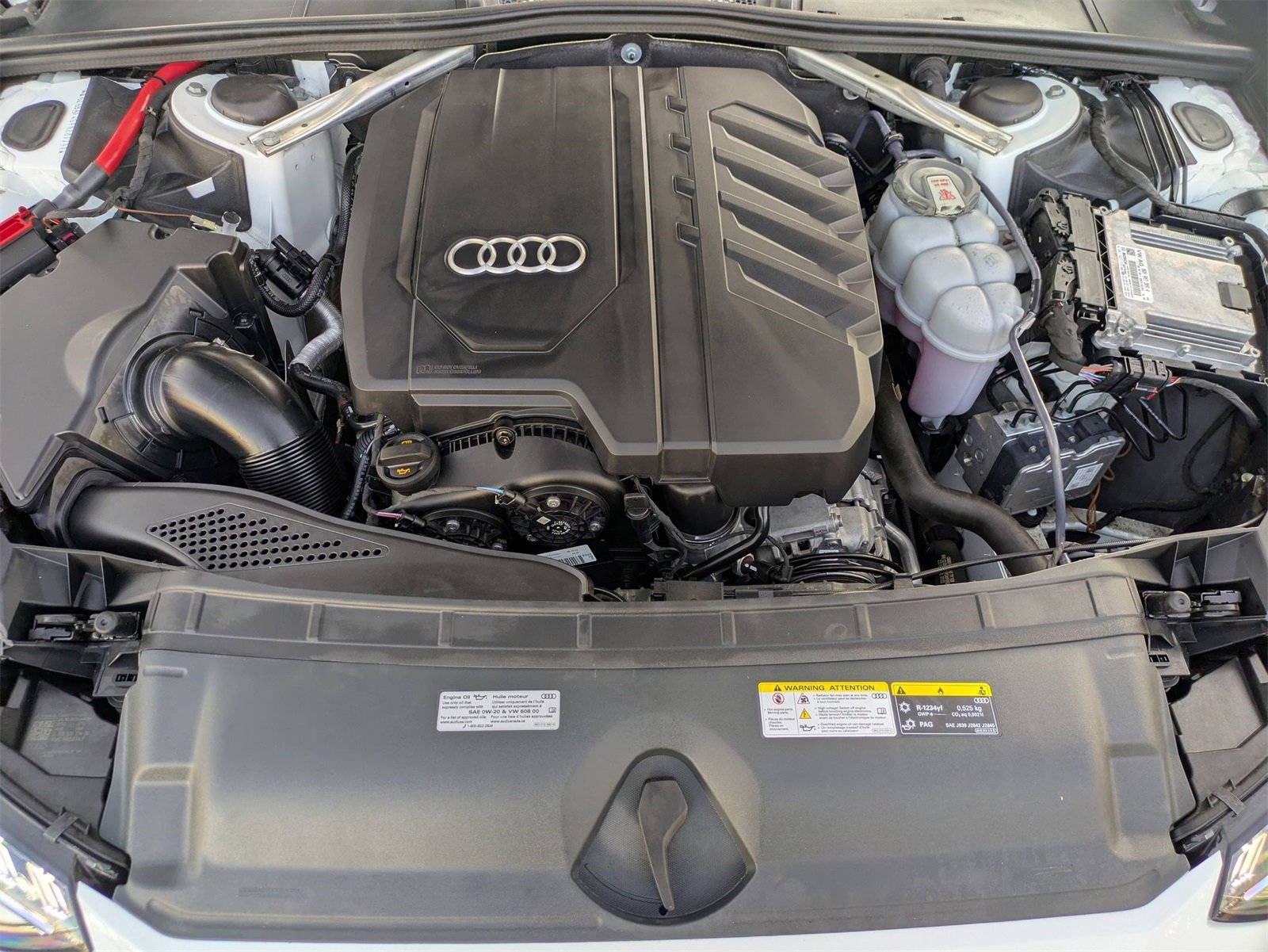 Used 2023 Audi A4 2.0T Premium w/ Convenience Package image 23