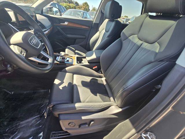 Used 2023 Audi Q5 e Premium Plus w/ Premium Plus Package image 25