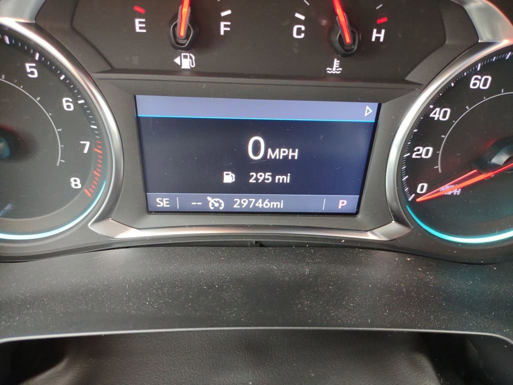 Used 2023 Chevrolet Traverse LT AWD/4WD image 16