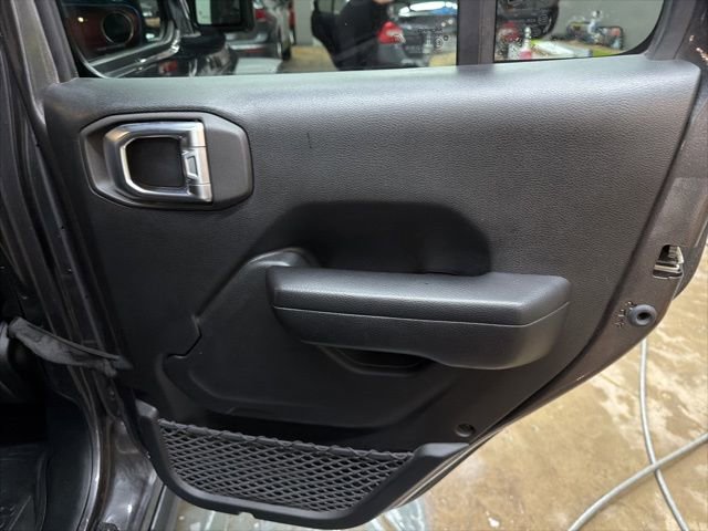 Used 2021 Jeep Wrangler Unlimited Rubicon image 23