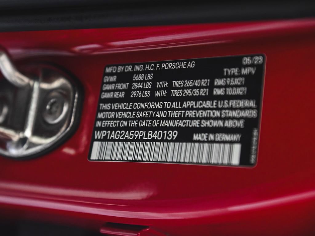 Used 2023 Porsche Macan S image 13