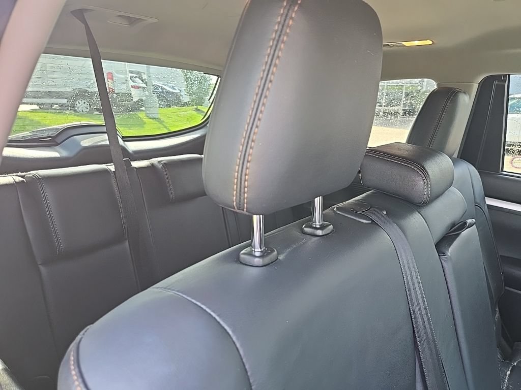 Used 2018 Toyota Highlander XLE w/ Protection Package #3 AWD/4WD image 36