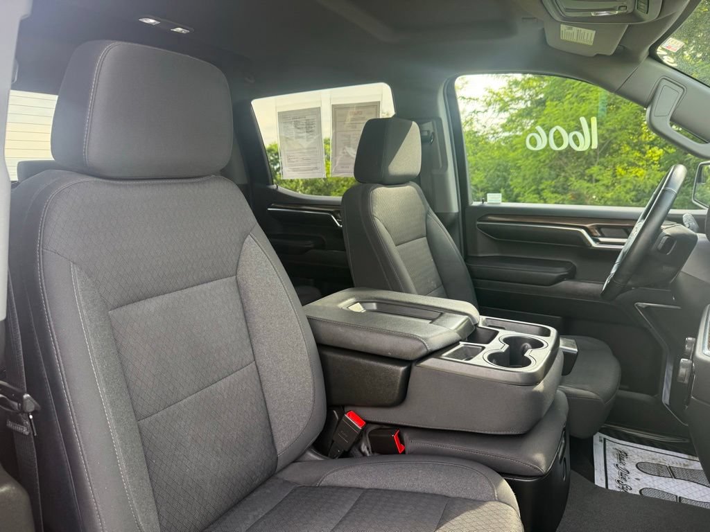 Used 2023 Chevrolet Silverado 1500 LT AWD/4WD image 21
