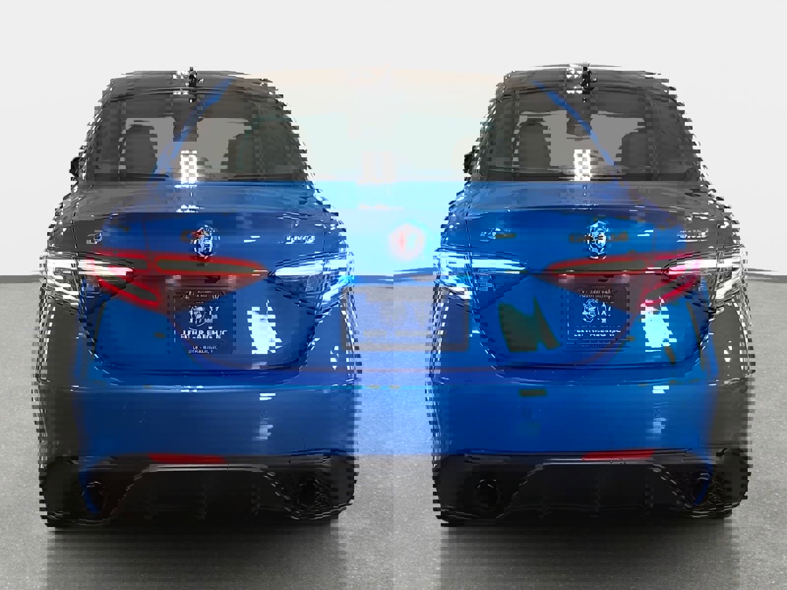 Used 2024 Alfa Romeo Giulia Veloce image 6