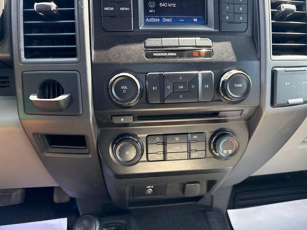 Used 2017 Ford F550 4x4 Regular Cab Super Duty image 28