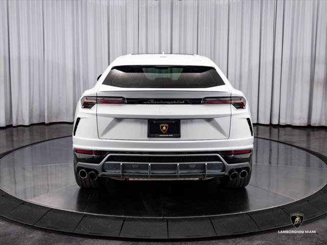 Used 2019 Lamborghini Urus AWD/4WD image 11