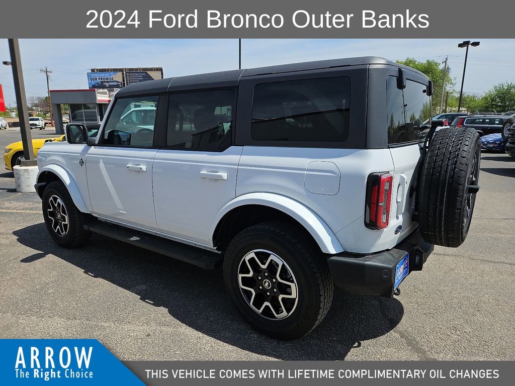 Used 2024 Ford Bronco Outer Banks image 8