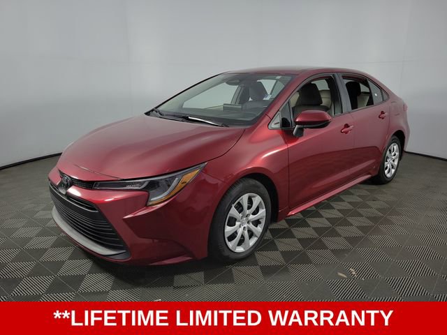 Used 2025 Toyota Corolla LE FWD image 3