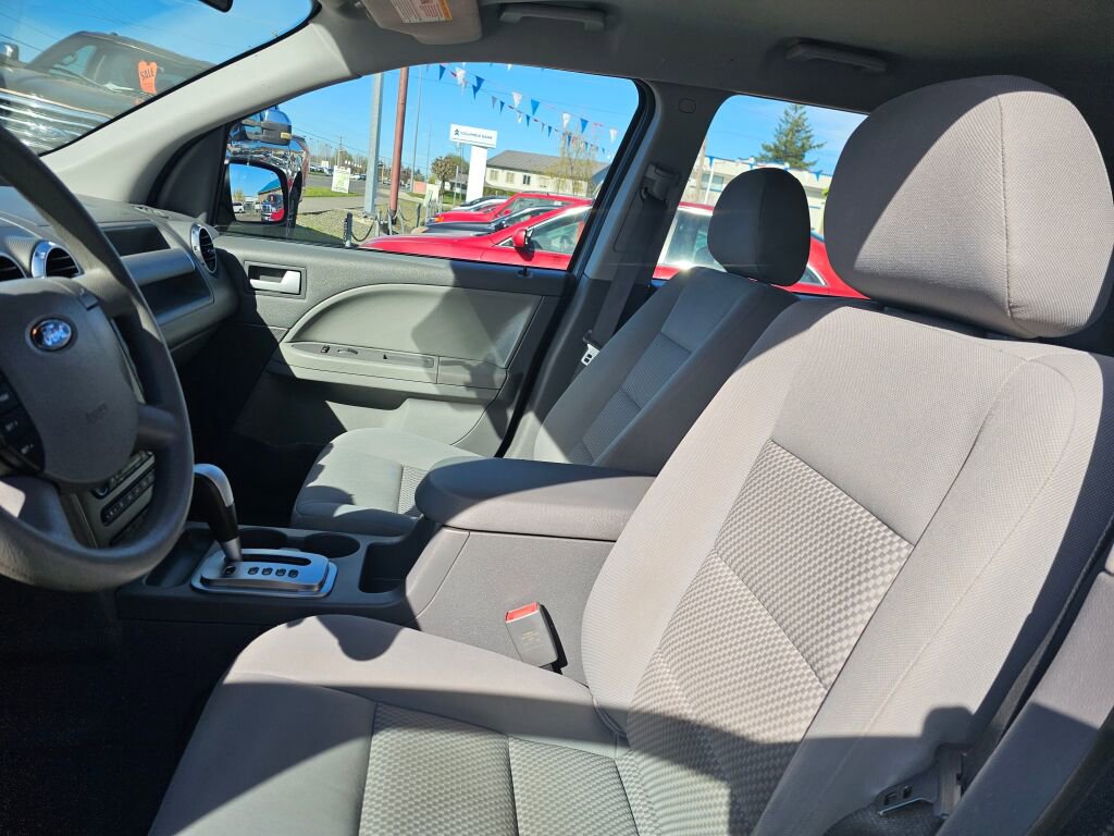 Used 2005 Ford Freestyle SE image 25