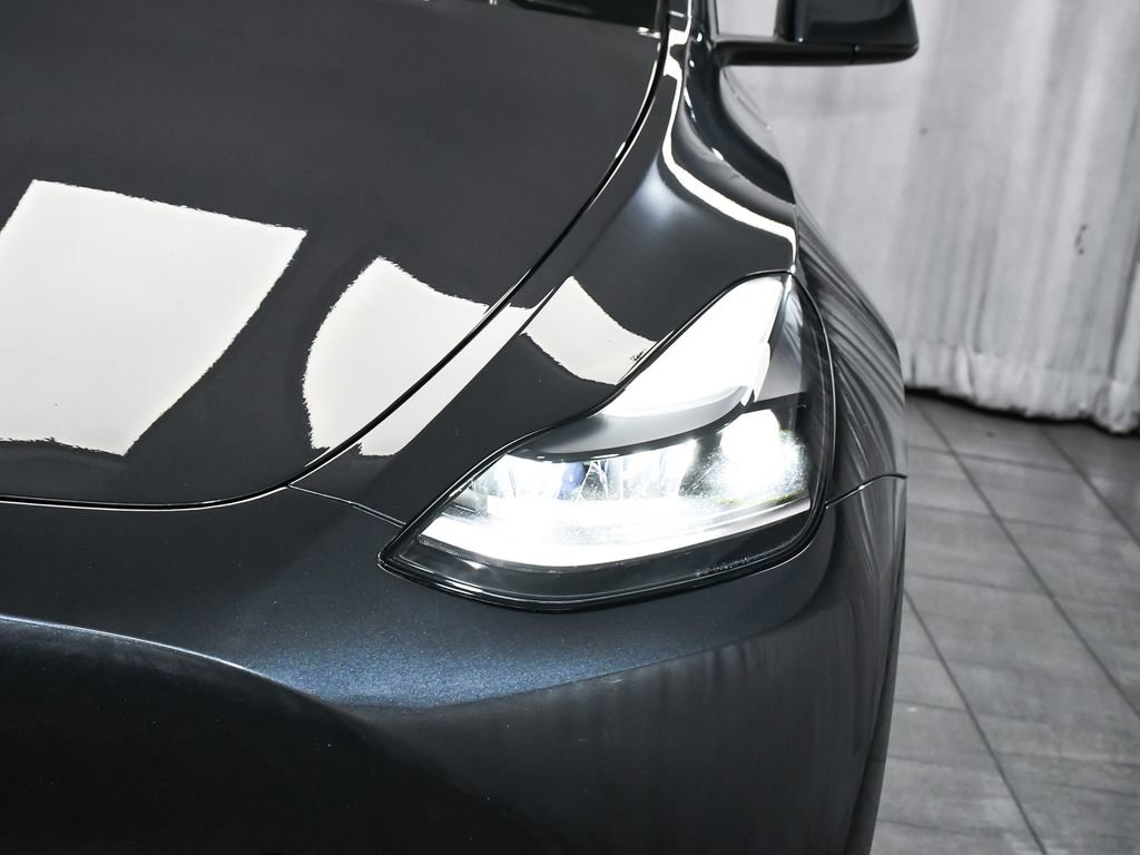 Used 2025 Tesla Model Y Long Range AWD/4WD image 84