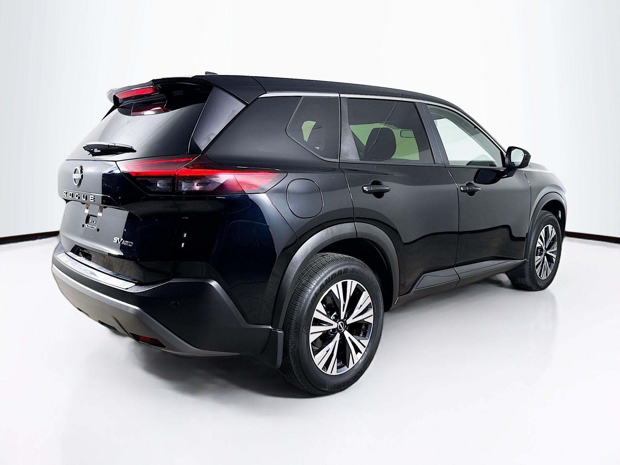 Used 2023 Nissan Rogue SV AWD/4WD image 30