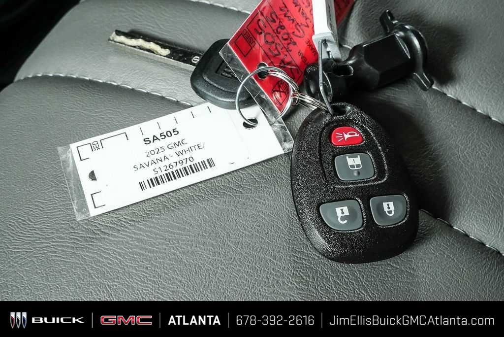 New 2025 GMC Savana 2500 w/ Driver Convenience Package RWD image 31