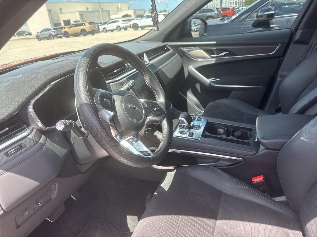 Used 2024 Jaguar F-PACE SVR AWD/4WD image 14