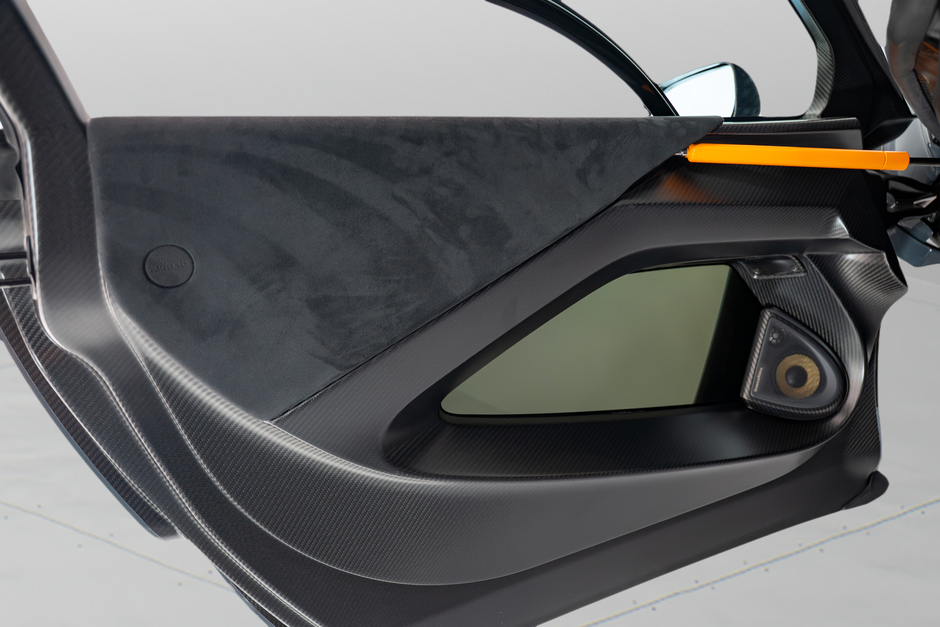 Used 2019 McLaren Senna RWD image 26