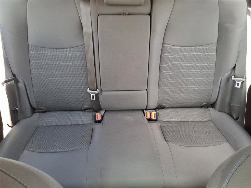 Used 2022 Toyota RAV4 SE image 23