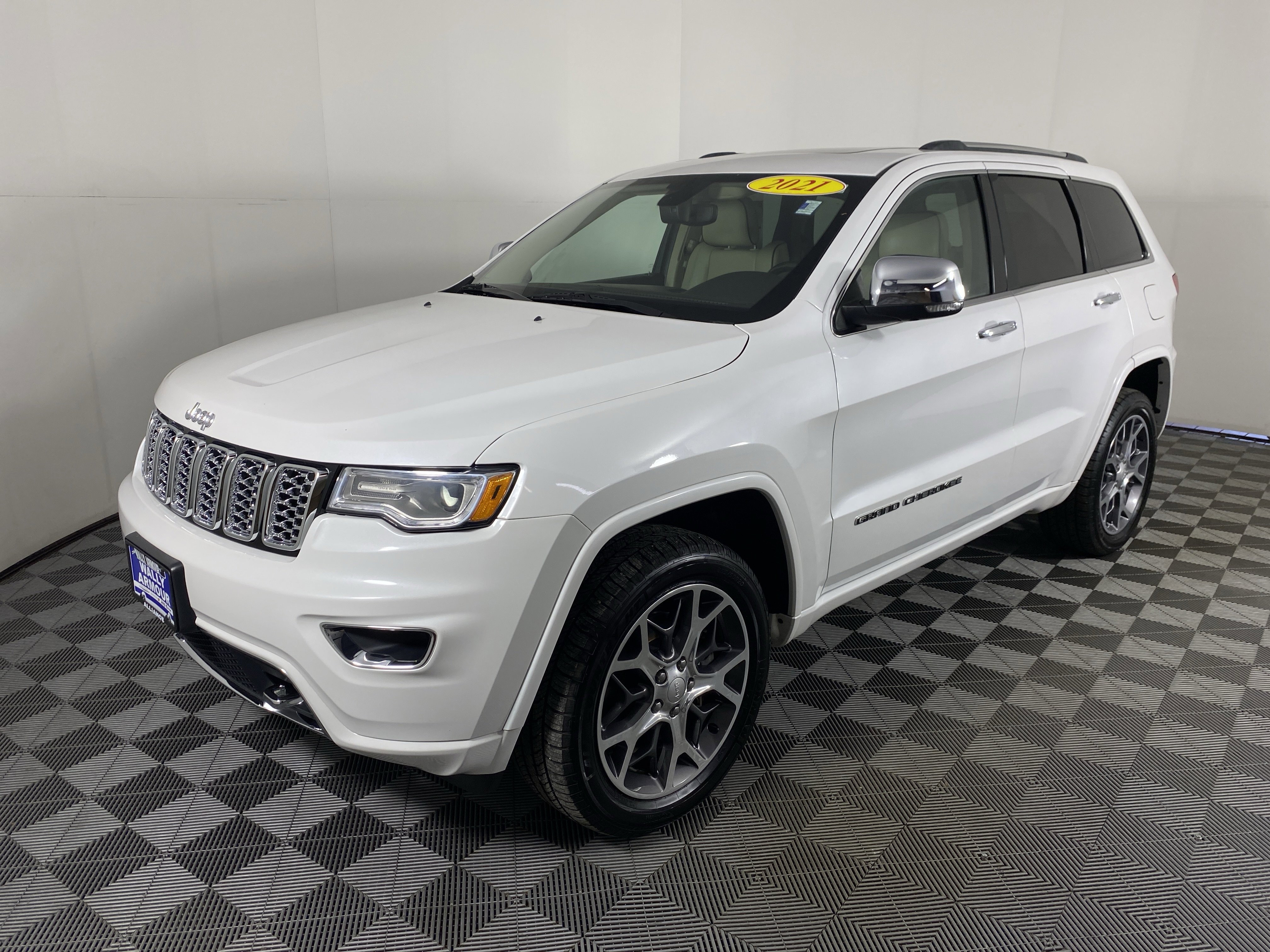 Used 2021 Jeep Grand Cherokee Overland image 13