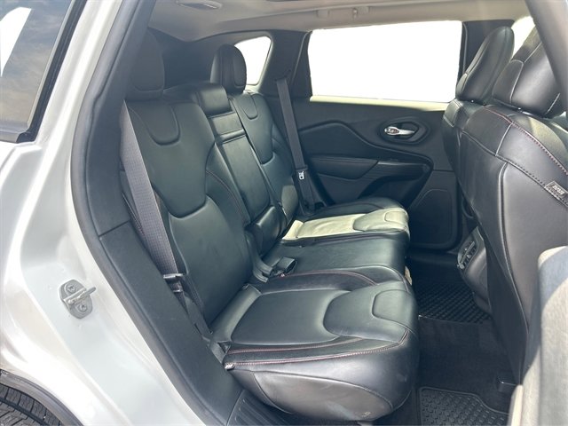 Used 2014 Jeep Cherokee Trailhawk w/ Comfort/Convenience Group AWD/4WD image 49