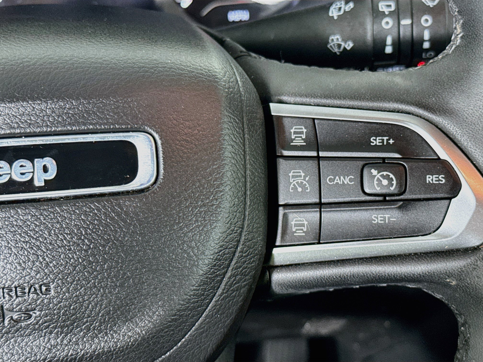 Used 2023 Jeep Compass Limited AWD/4WD image 13