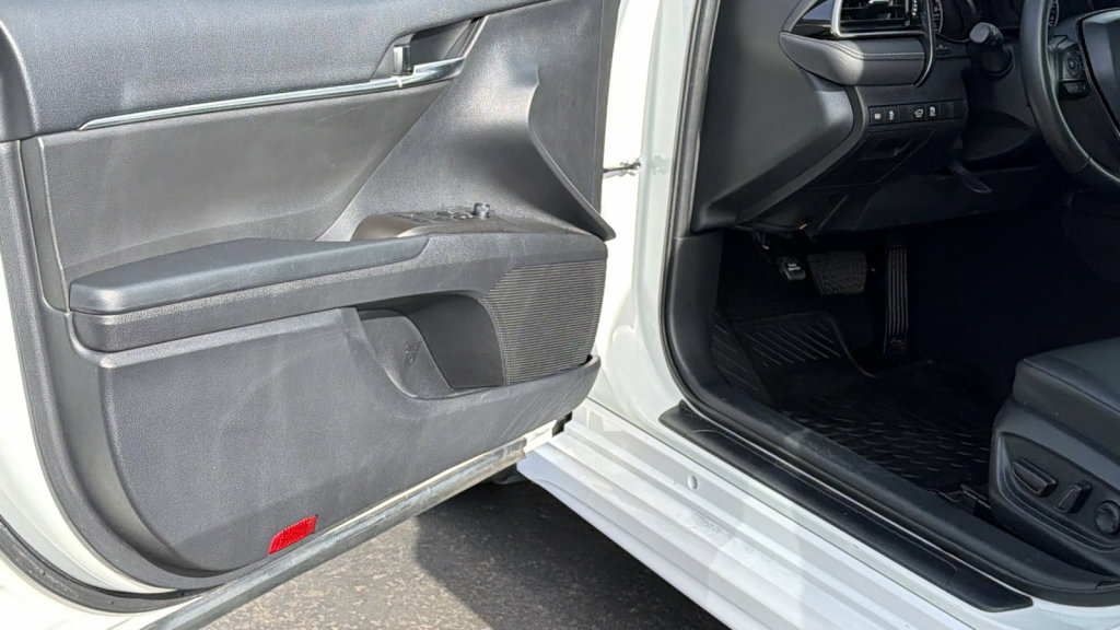 Certified 2024 Toyota Camry SE image 23