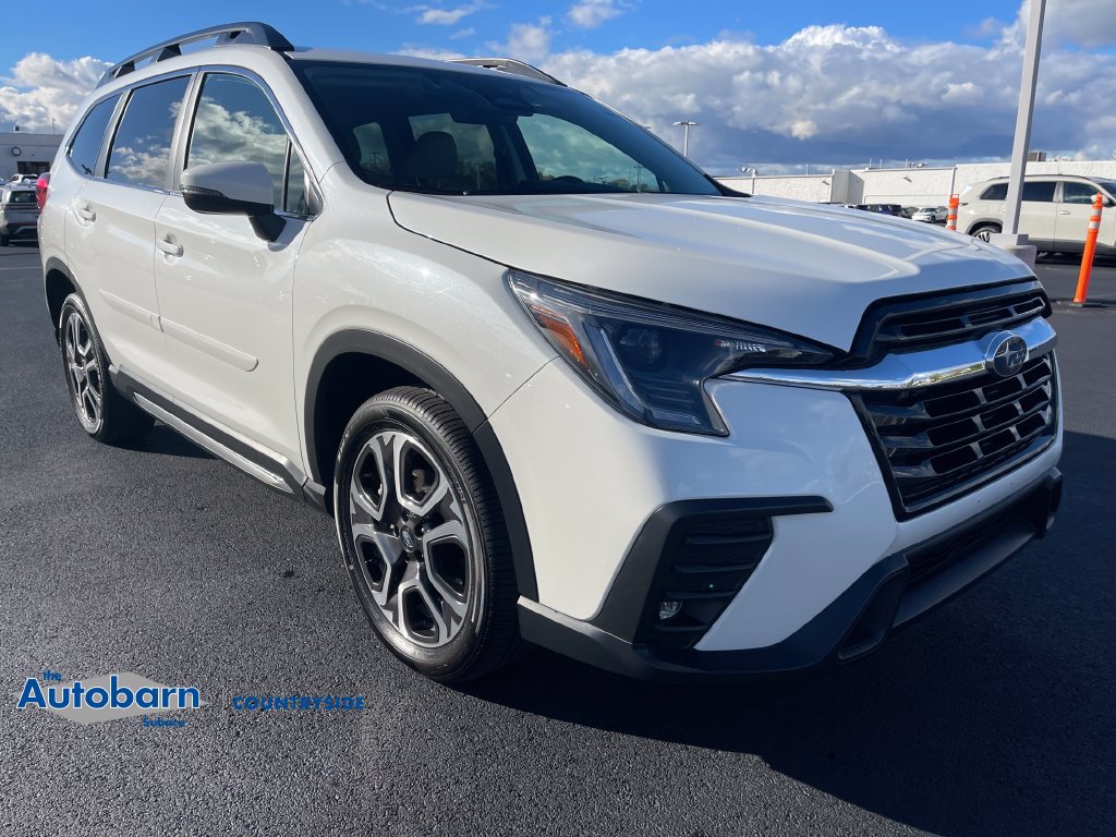 Used 2023 Subaru Ascent Limited AWD/4WD image 7