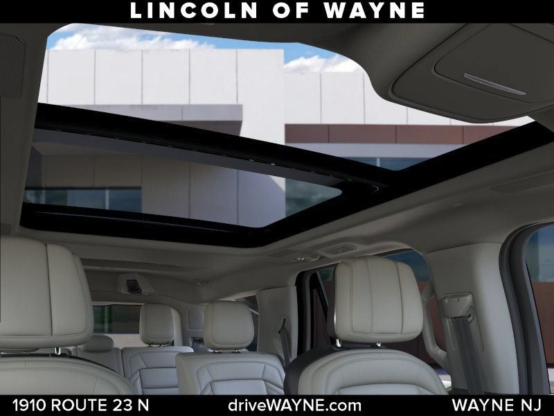 New 2026 Lincoln Navigator Reserve AWD/4WD image 23