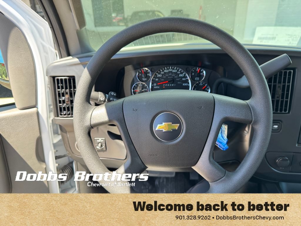 New 2026 Chevrolet Express 3500 Extended w/ Chrome Appearance Package RWD image 17