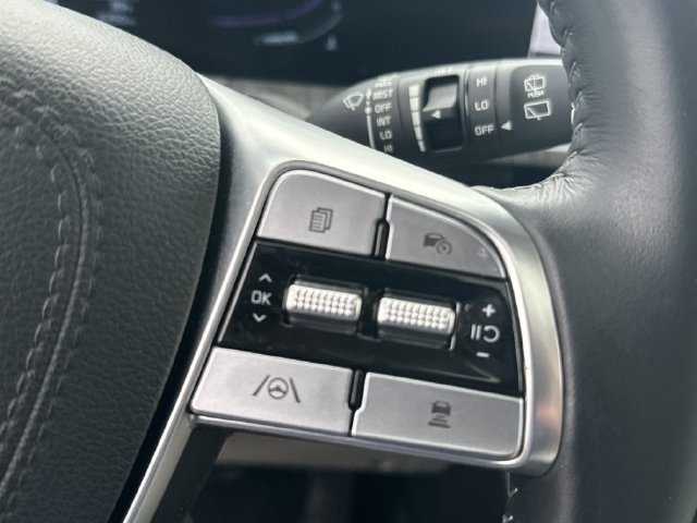 Certified 2025 Kia Telluride EX w/ EX Captain's Chair Package FWD image 23