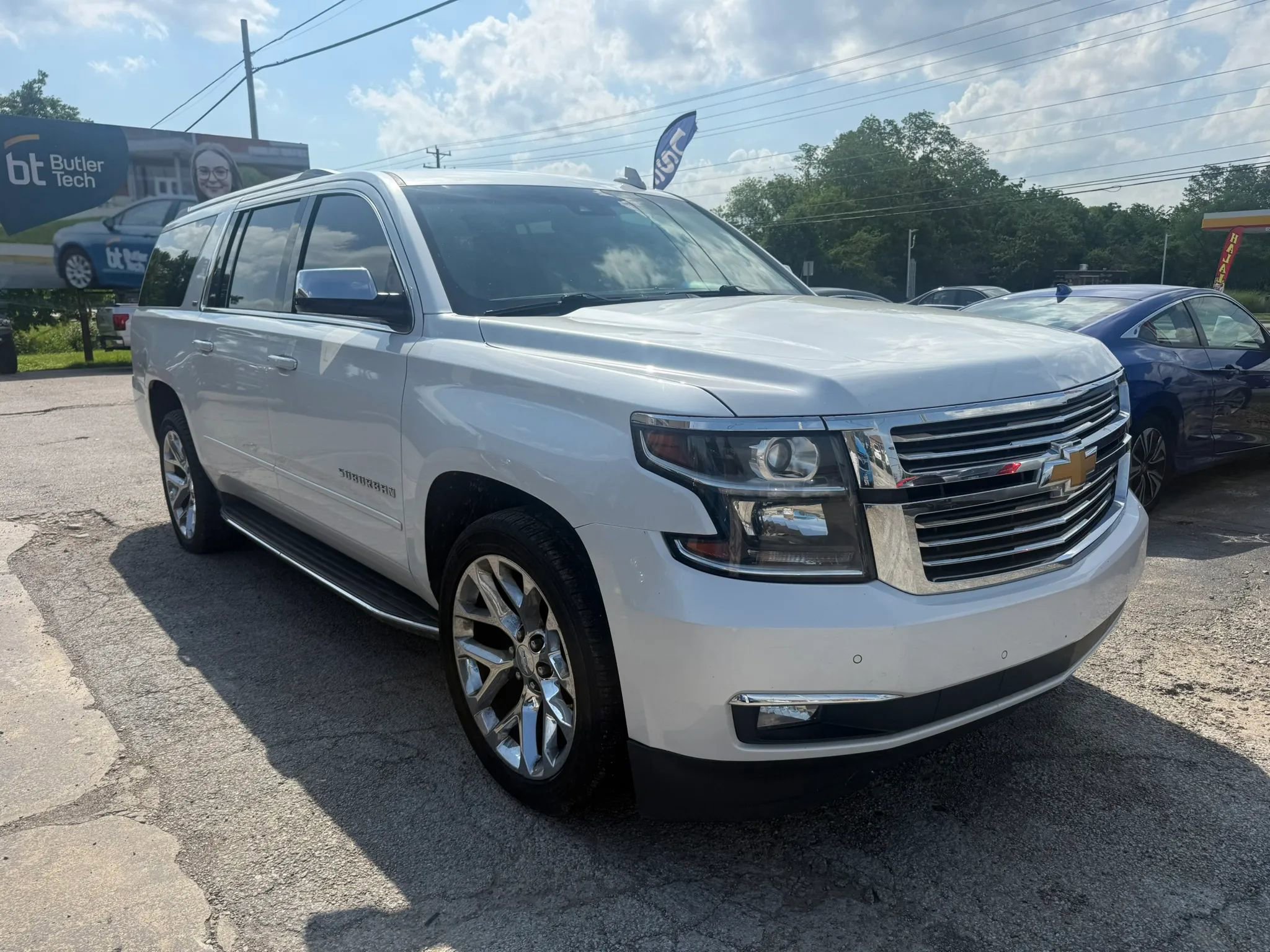 Used 2016 Chevrolet Suburban LTZ AWD/4WD image 8